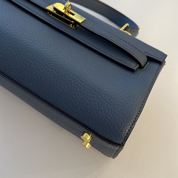 LEATHER blue gray handbag shoulder strap  Crossbody Shoulder Handbag 12”x6”x3” - Picture 3 of 7